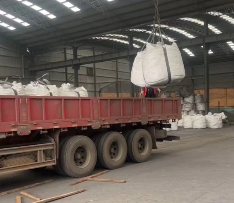 Lifting onto the vehicle